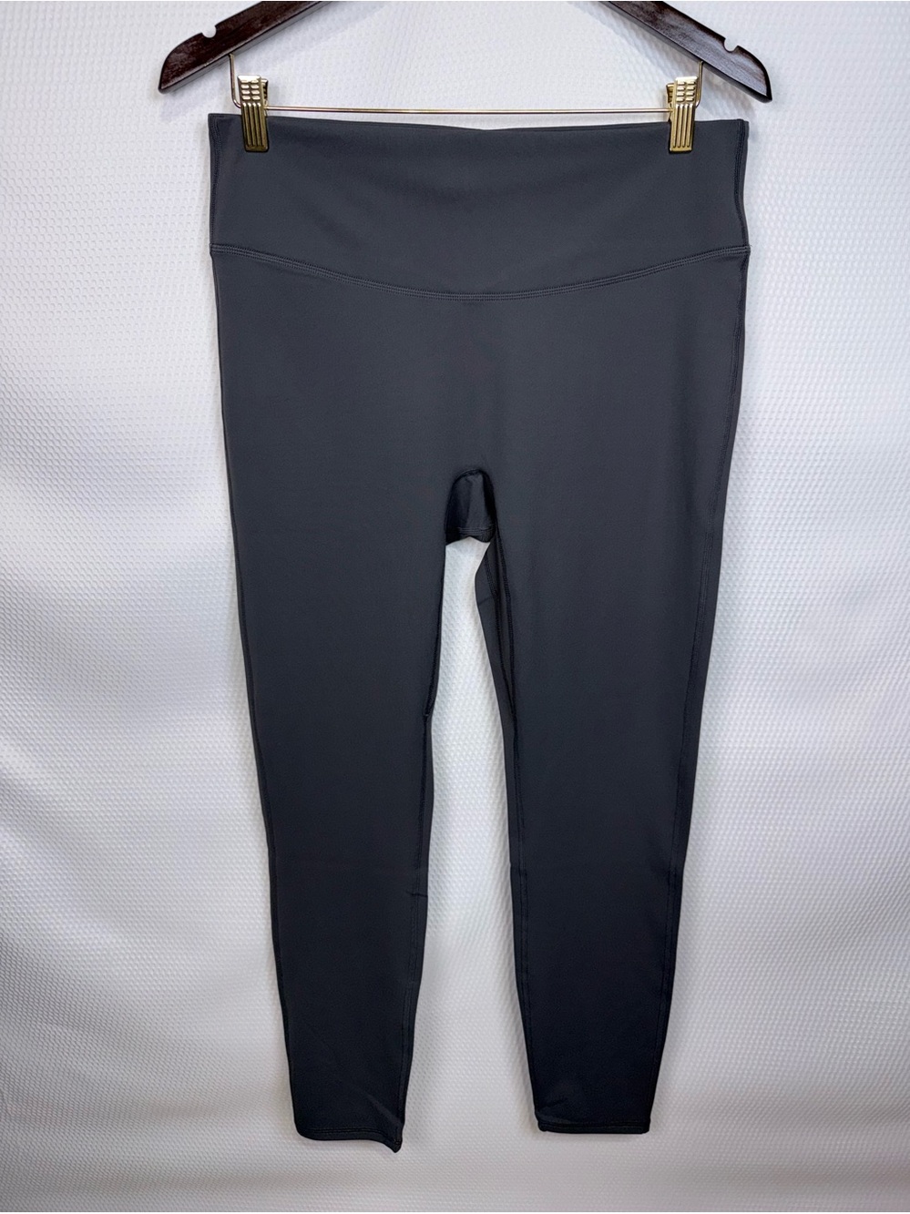 YITTY Legging High Waist SZ 1X Gray NWOT